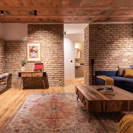 Coolest In Berlin, Easy Check-in, Big & Cozy, Near Center - Especially For Groups! Apartamento