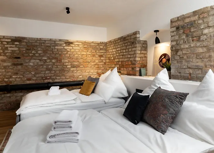 Coolest In Berlin, Easy Check-in, Big & Cozy, Near Center - Especially For Groups! Apartamento Berlín