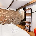 شقة Group Loft Duplex -130sqm- Near Antonplatz *