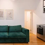 Group Loft Duplex -130sqm- Near Antonplatz