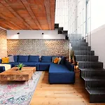 Group Loft Duplex -130sqm- Near Antonplatz شقة