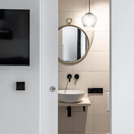 Coolest In Berlin, Easy Check-in, Big & Cozy, Near Center - Especially For Groups! *