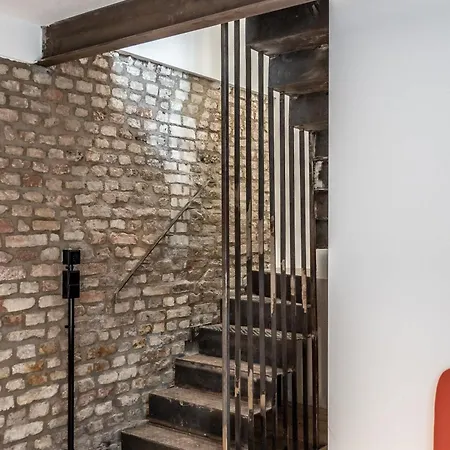 Coolest In Berlin, Easy Check-in, Big & Cozy, Near Center - Especially For Groups!