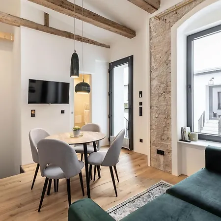 Coolest In Berlin, Easy Check-in, Big & Cozy, Near Center - Especially For Groups! 아파트 *