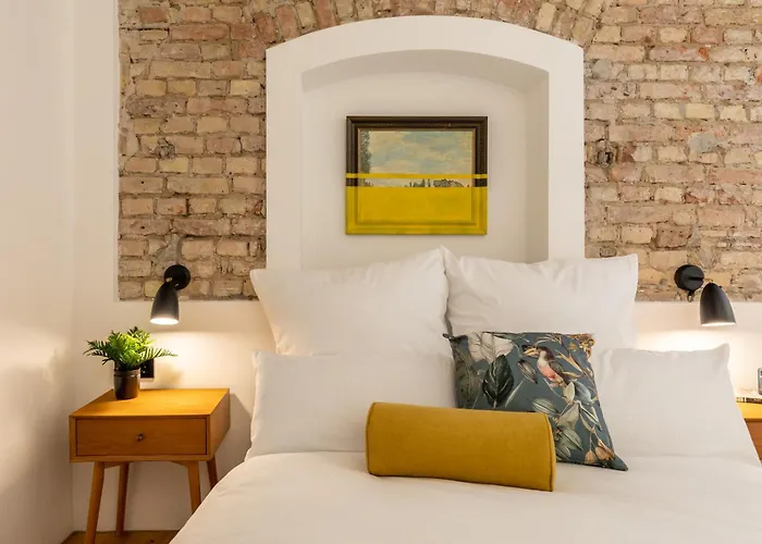 Coolest In Berlin, Easy Check-in, Big & Cozy, Near Center - Especially For Groups!