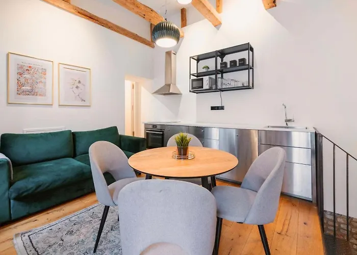 Group Loft Duplex -130sqm- Near Antonplatz