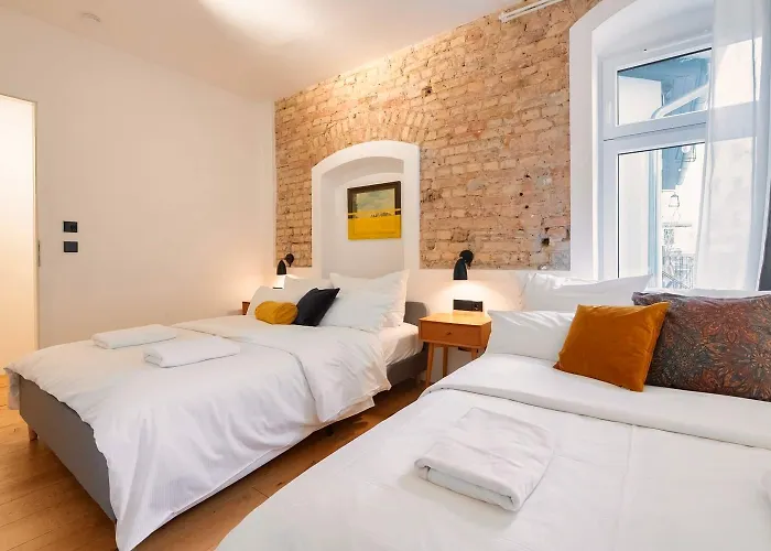 Apartamento Group Loft Duplex -130sqm- Near Antonplatz Berlín