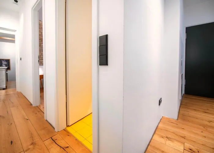 Apartamento Group Loft Duplex -130sqm- Near Antonplatz *