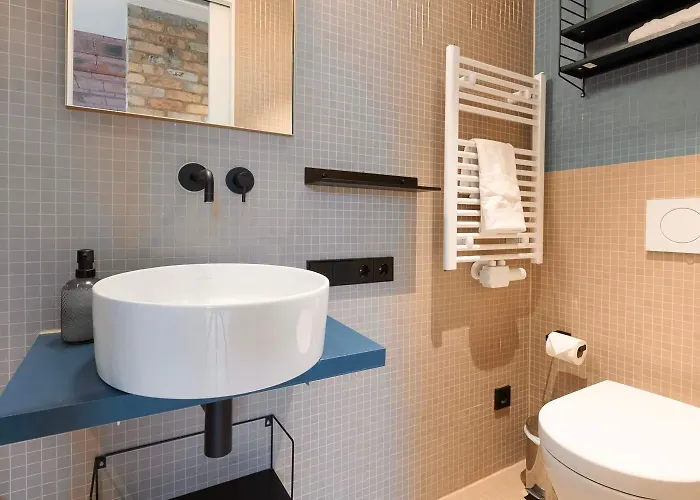 Group Loft Duplex -130sqm- Near Antonplatz Apartamento