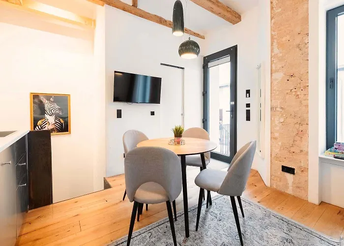Group Loft Duplex -130sqm- Near Antonplatz Appartamento Berlino