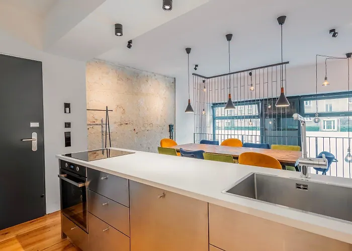 Group Loft Duplex -130sqm- Near Antonplatz *