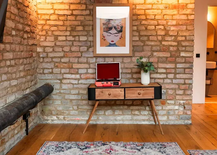 Group Loft Duplex -130sqm- Near Antonplatz Appartamento Berlino