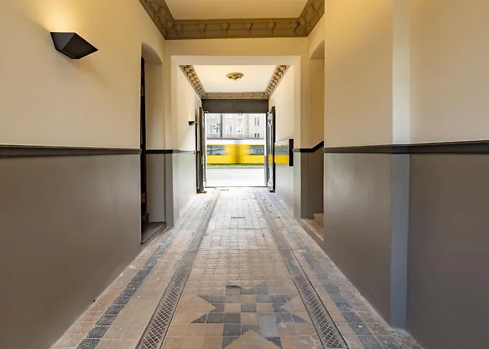 Group Loft Duplex -130sqm- Near Antonplatz